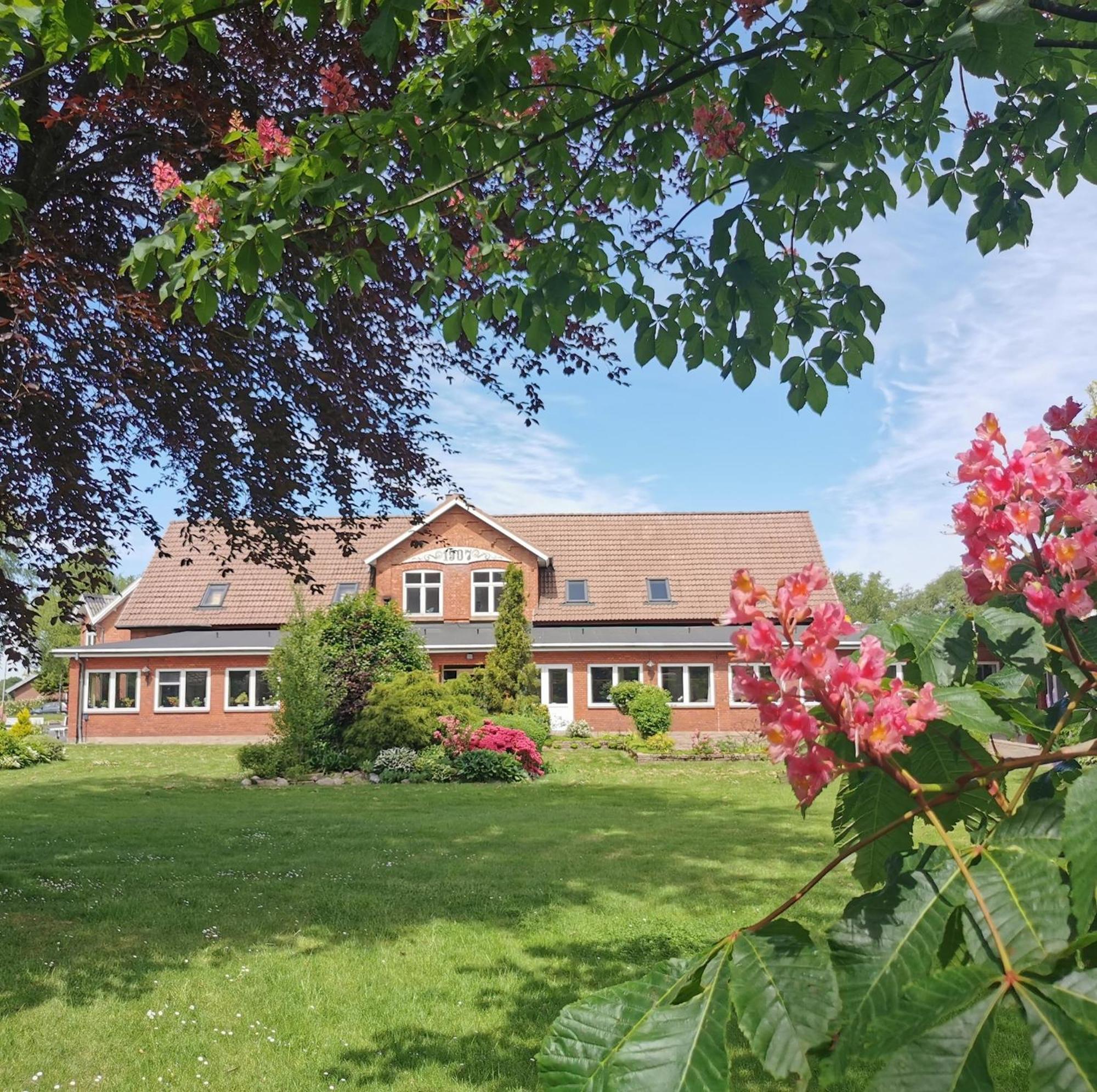 Mikkelborg Kro Rødding Exterior foto